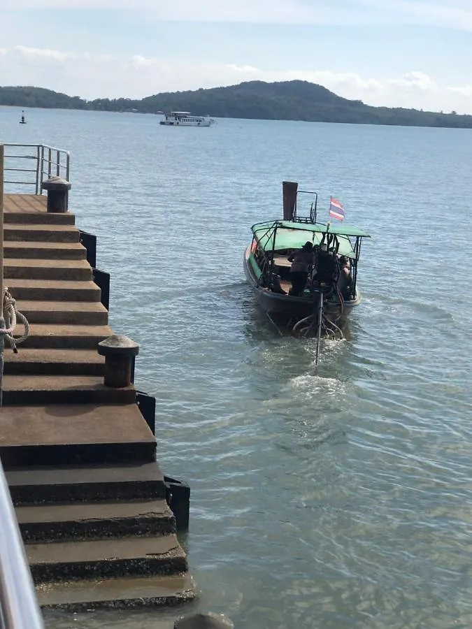 Navareeya House Seaview Ko Lanta Thailand