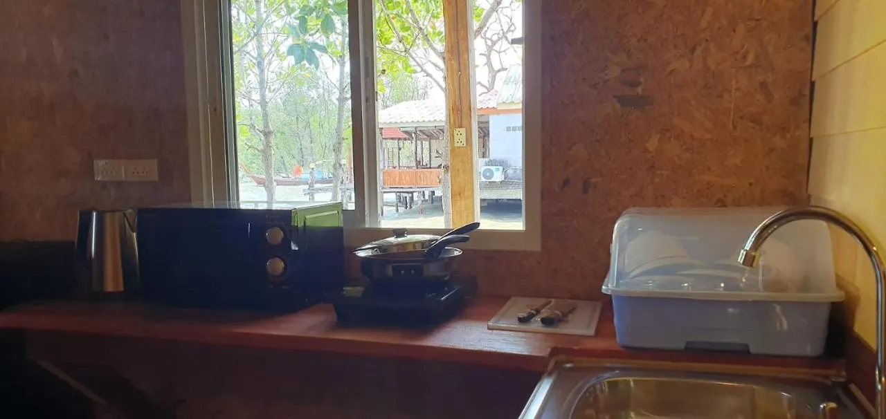 Gasthof Navareeya House Seaview Ko Lanta Thailand